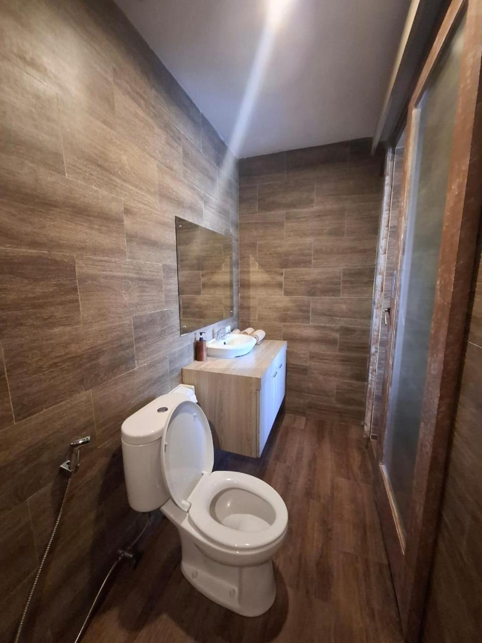 Готель Nang Ade House Убуд Екстер'єр фото