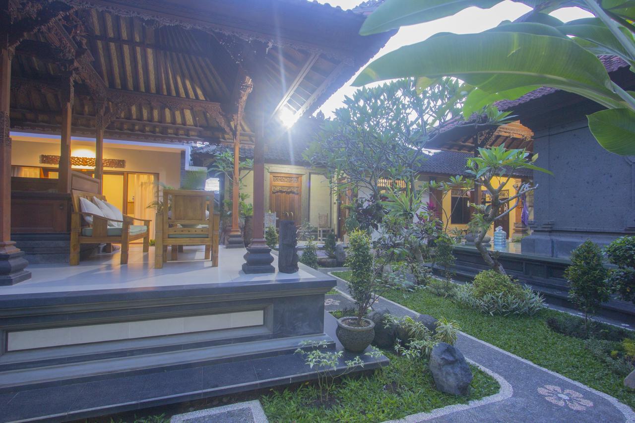 Готель Nang Ade House Убуд Екстер'єр фото